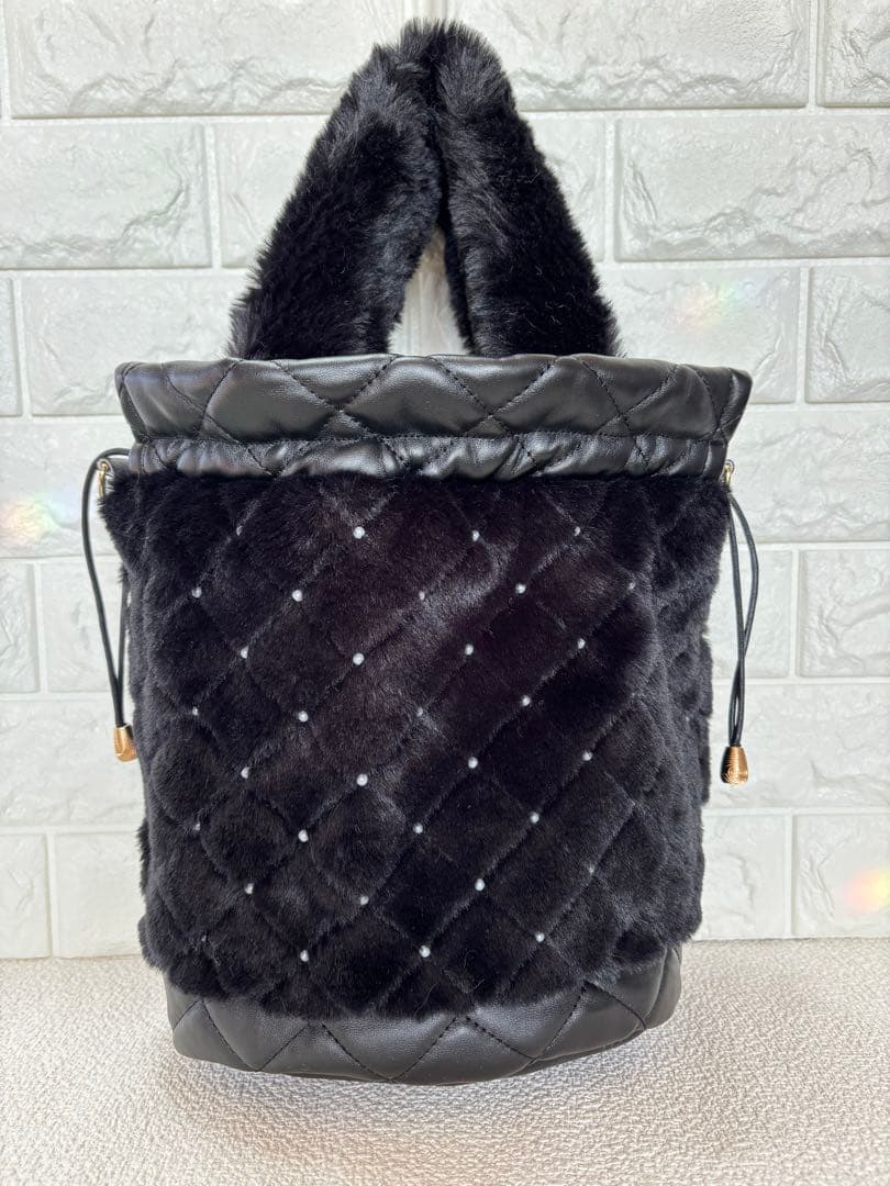 あ*こ様 コヤンイサムチョン　丸底巾着ファーバッグ　ルミちゃん　ピンクうさちゃん