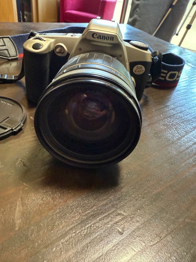 Canon EOS 一眼レフカメラ ズームレンズ付き