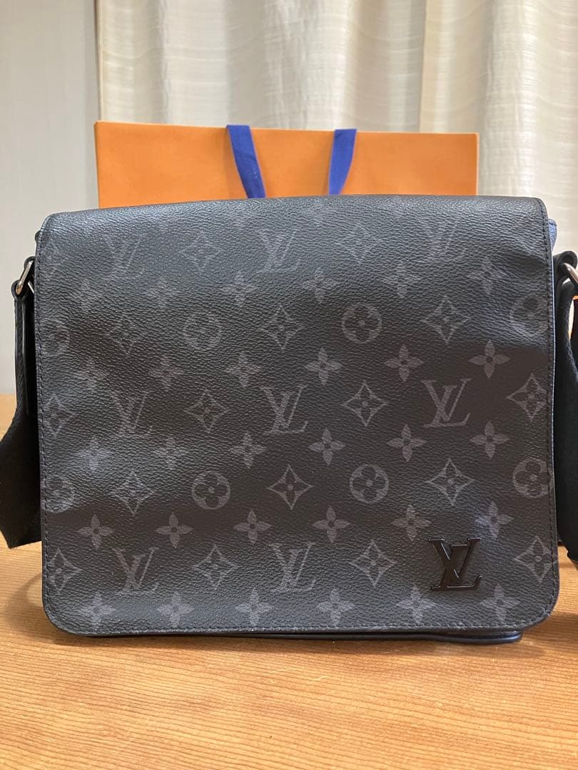 ルイ・ヴィトン ディストリクトPM ショルダーバッグ