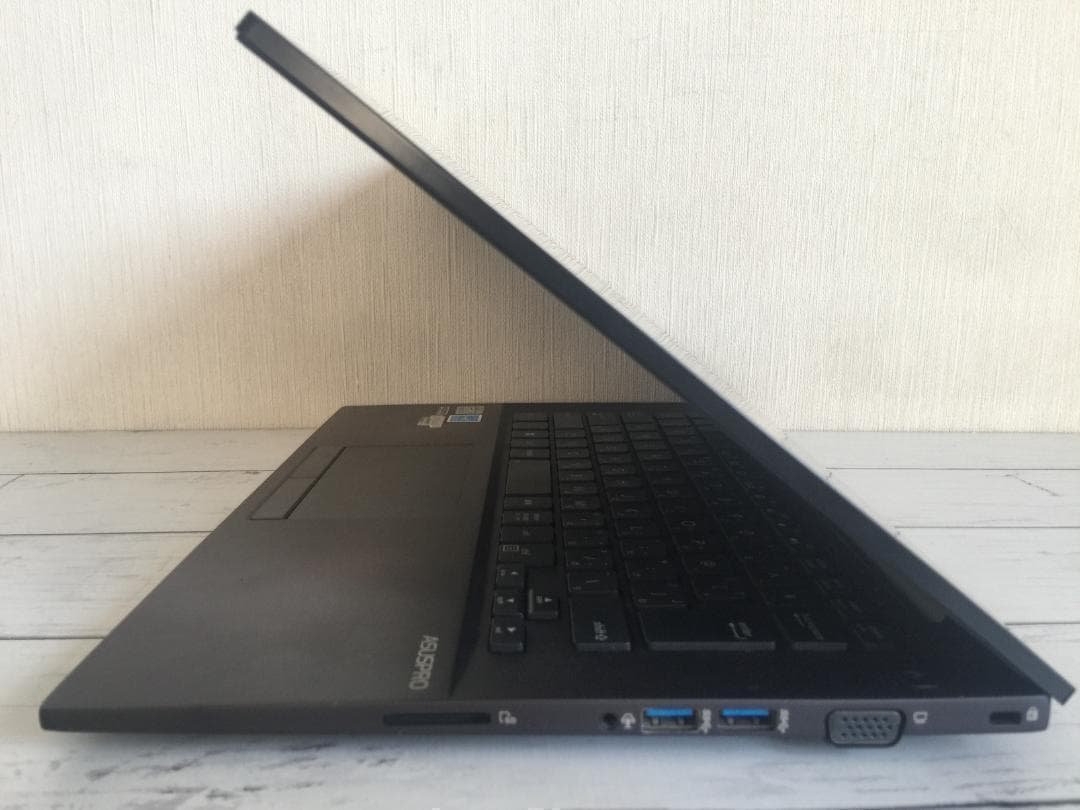 ASUS BU400A 14型TFT液晶　薄型・コンパクト ノートパソコン