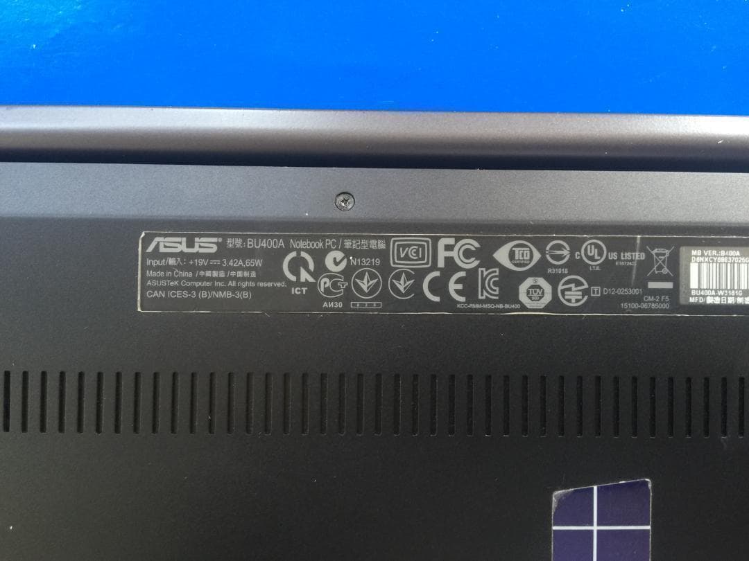 ASUS BU400A 14型TFT液晶　薄型・コンパクト ノートパソコン