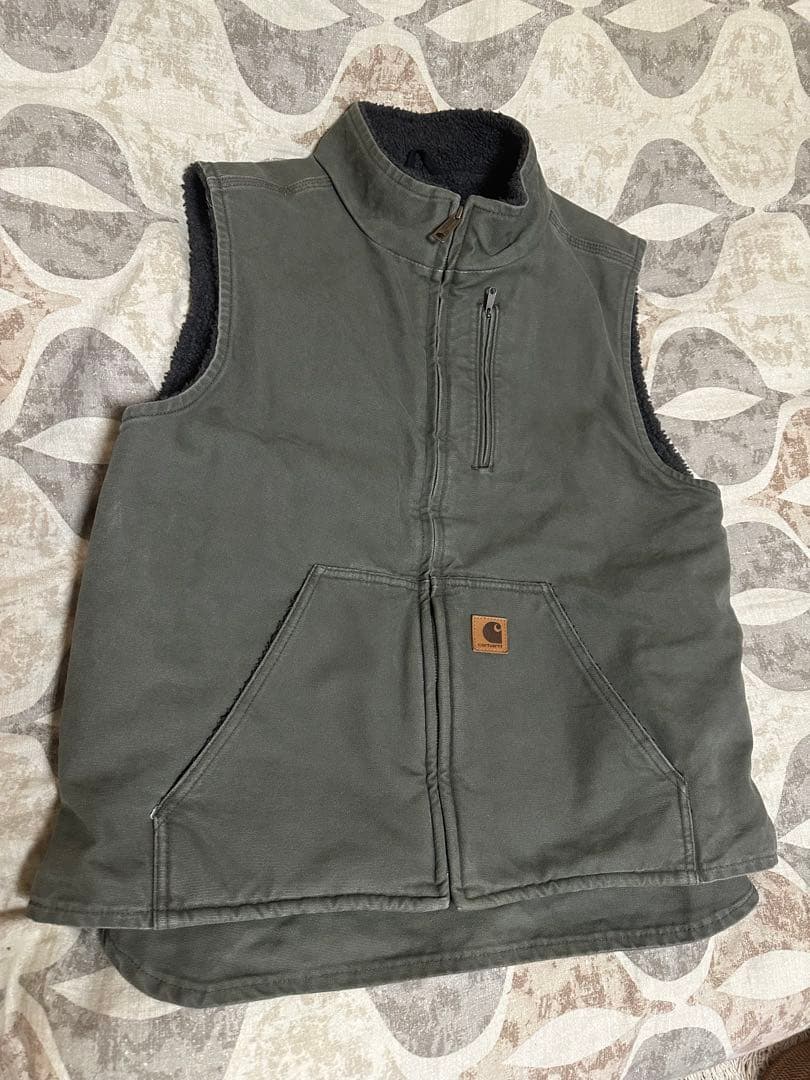 Carhartt カーハート ベスト　ボア　モスグリーン　カーキ　人気カラー!