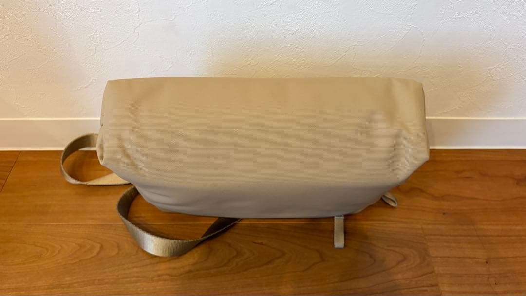 URTH Dolomite 5.1L カメラスリングバッグ　最終値下げ