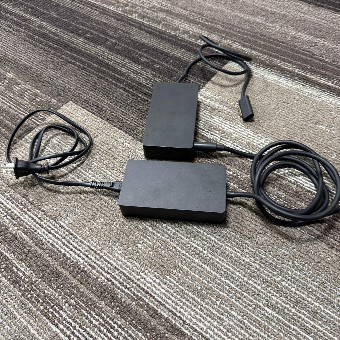 Surface Dock 2（USB‑Cのタイプ）