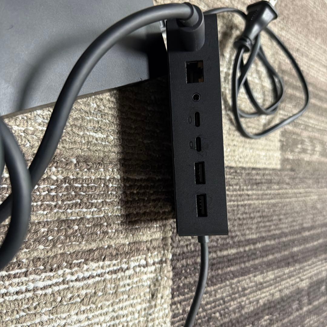 Surface Dock 2（USB‑Cのタイプ）