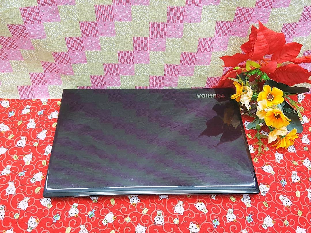 極上品！大容量５００G！4世代Celeron ！カメラ搭載！Win10！動画編集