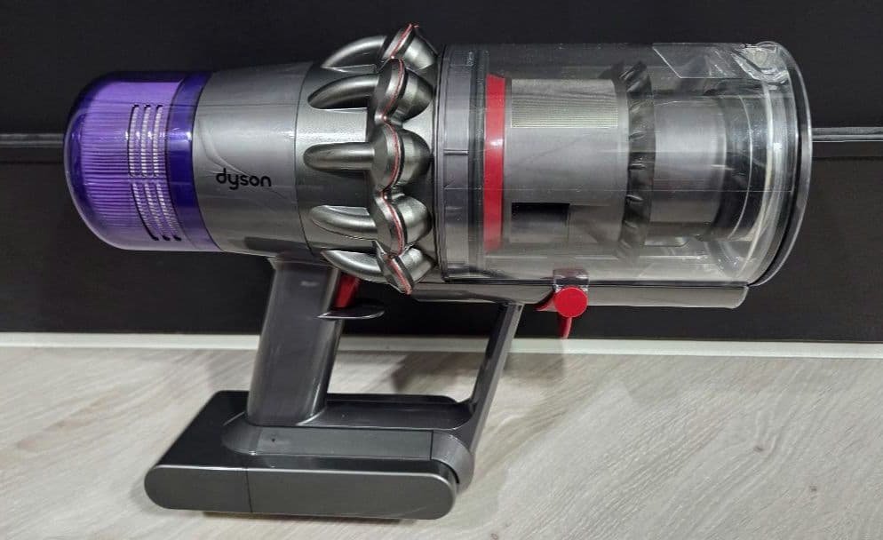 ②ダイソン dyson V11 SV14 本体のみ エコモード65分