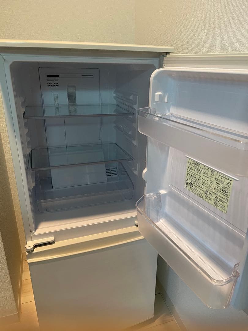 【大人気】シャープ 2ドア冷蔵庫 SJ-D14D-W 137L 2018年製