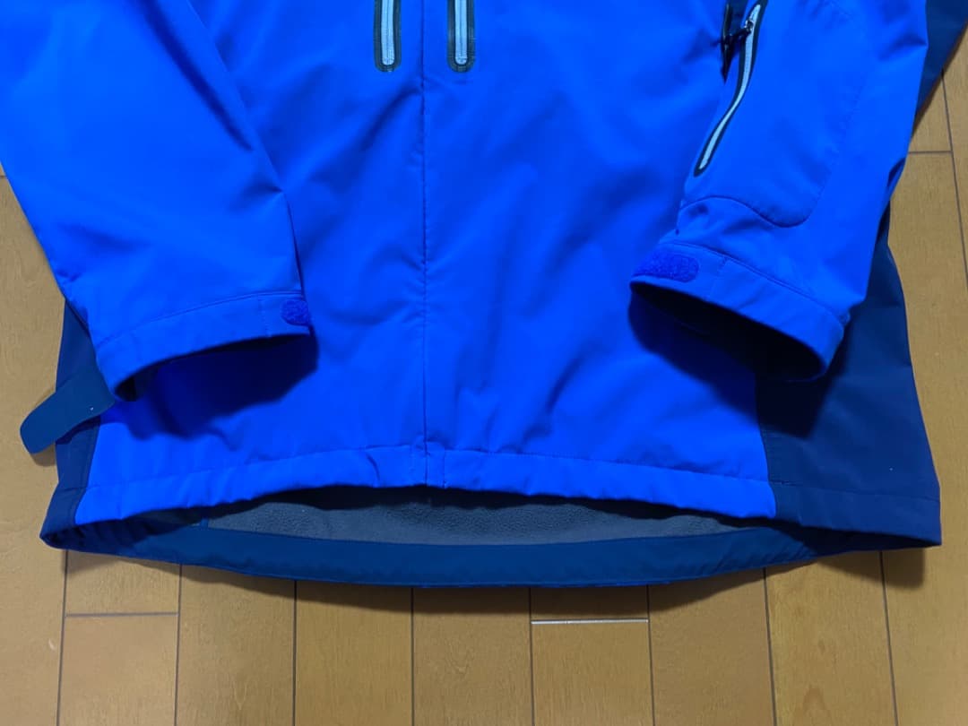 モンベル　パウダーシェッドパーカ　Men's　青　Lサイズ　ユーズド