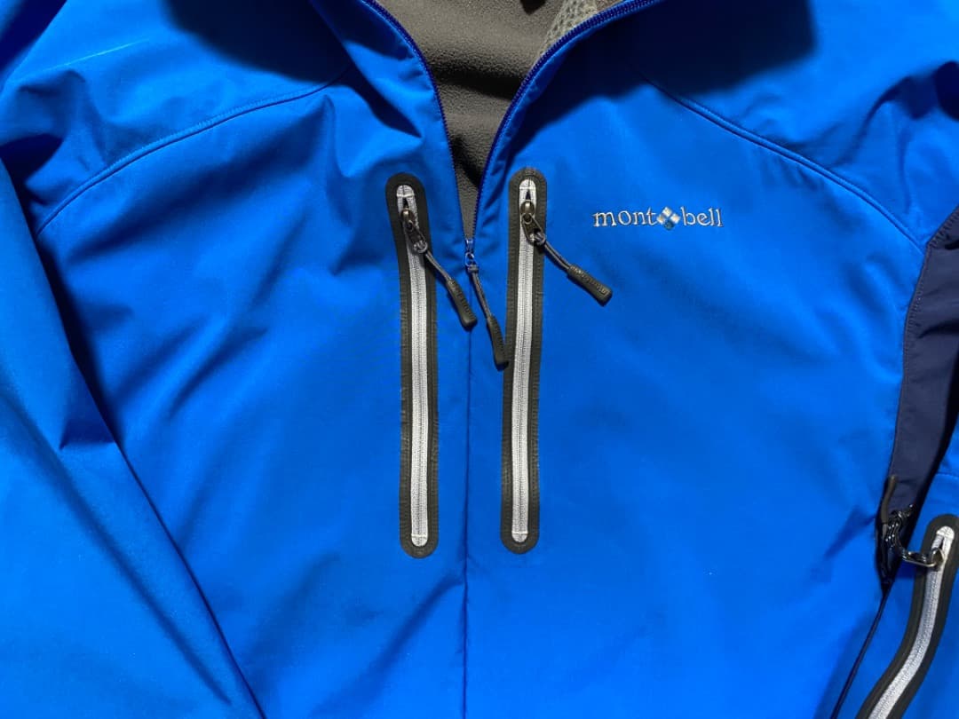 モンベル　パウダーシェッドパーカ　Men's　青　Lサイズ　ユーズド