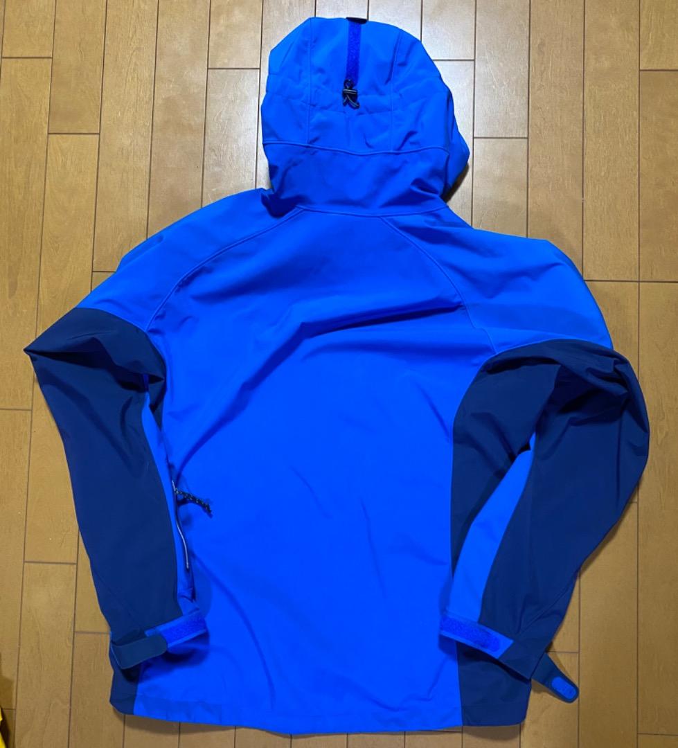 モンベル　パウダーシェッドパーカ　Men's　青　Lサイズ　ユーズド