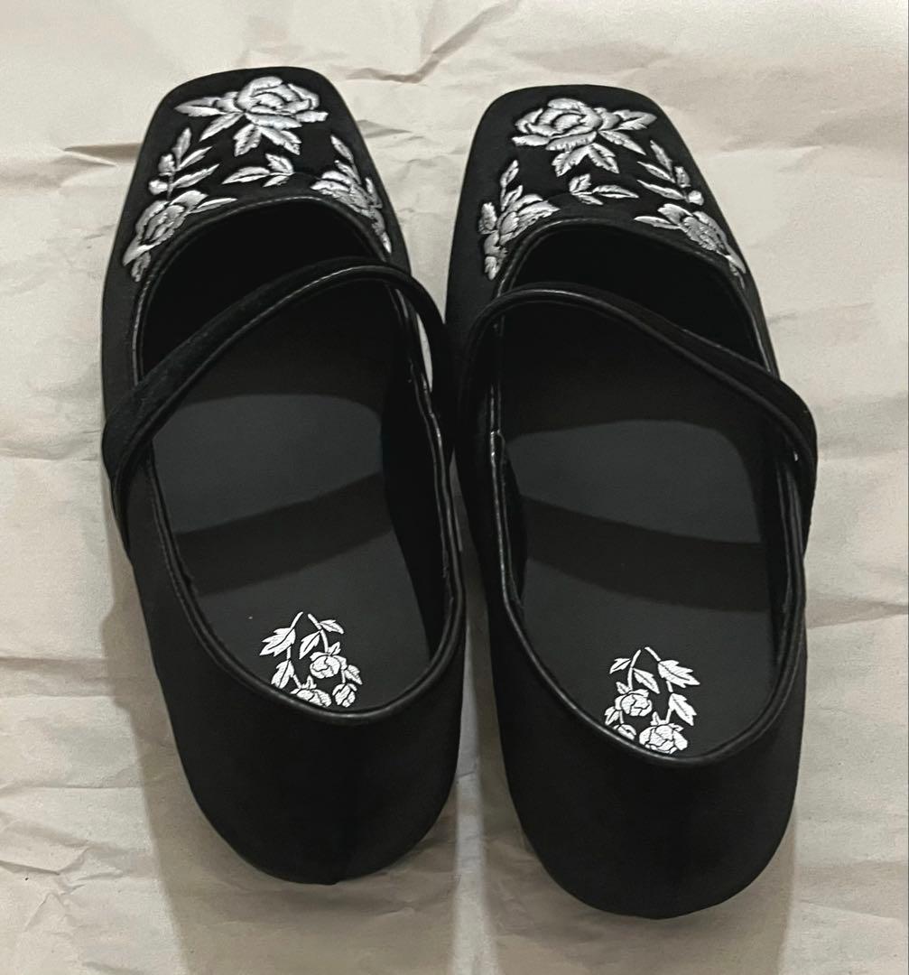 TNEWTIESオリジナル刺繍パンプス-BLACK