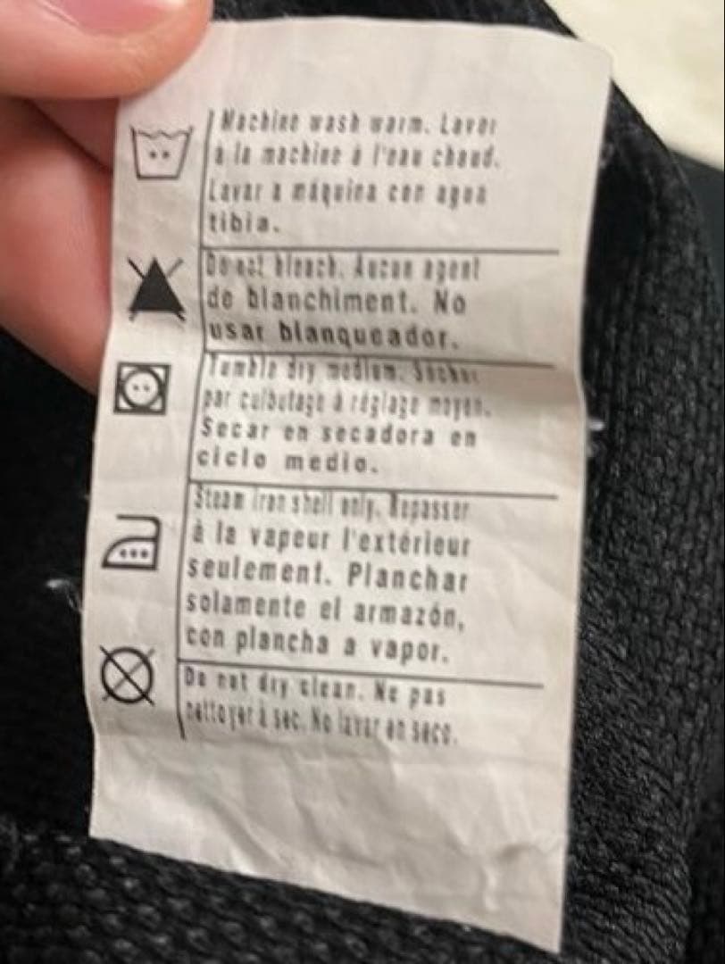 [美品] ゴールデンサイズ　カーハート　アクティブジャケット　ブラック　USA製