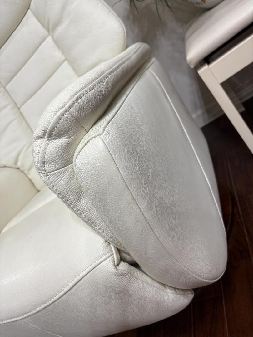 IDC大塚電動リクライニングルージアホワイトKD SD-455B美品バッテリー付