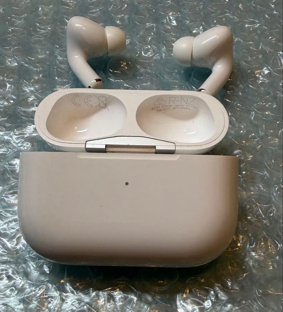 こ*ろ様 AirPods Pro 第2世代 Lightning ワイヤレス充電