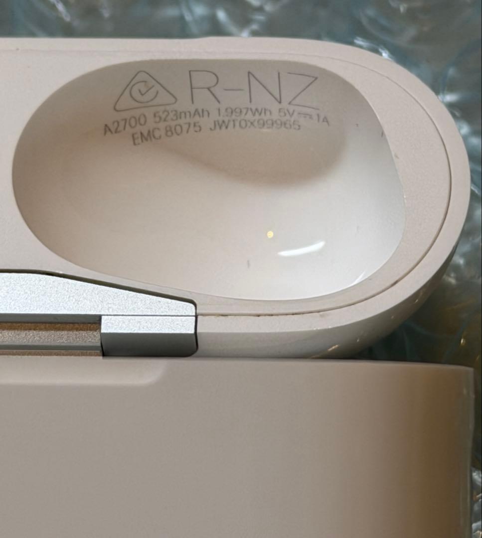 こ*ろ様 AirPods Pro 第2世代 Lightning ワイヤレス充電