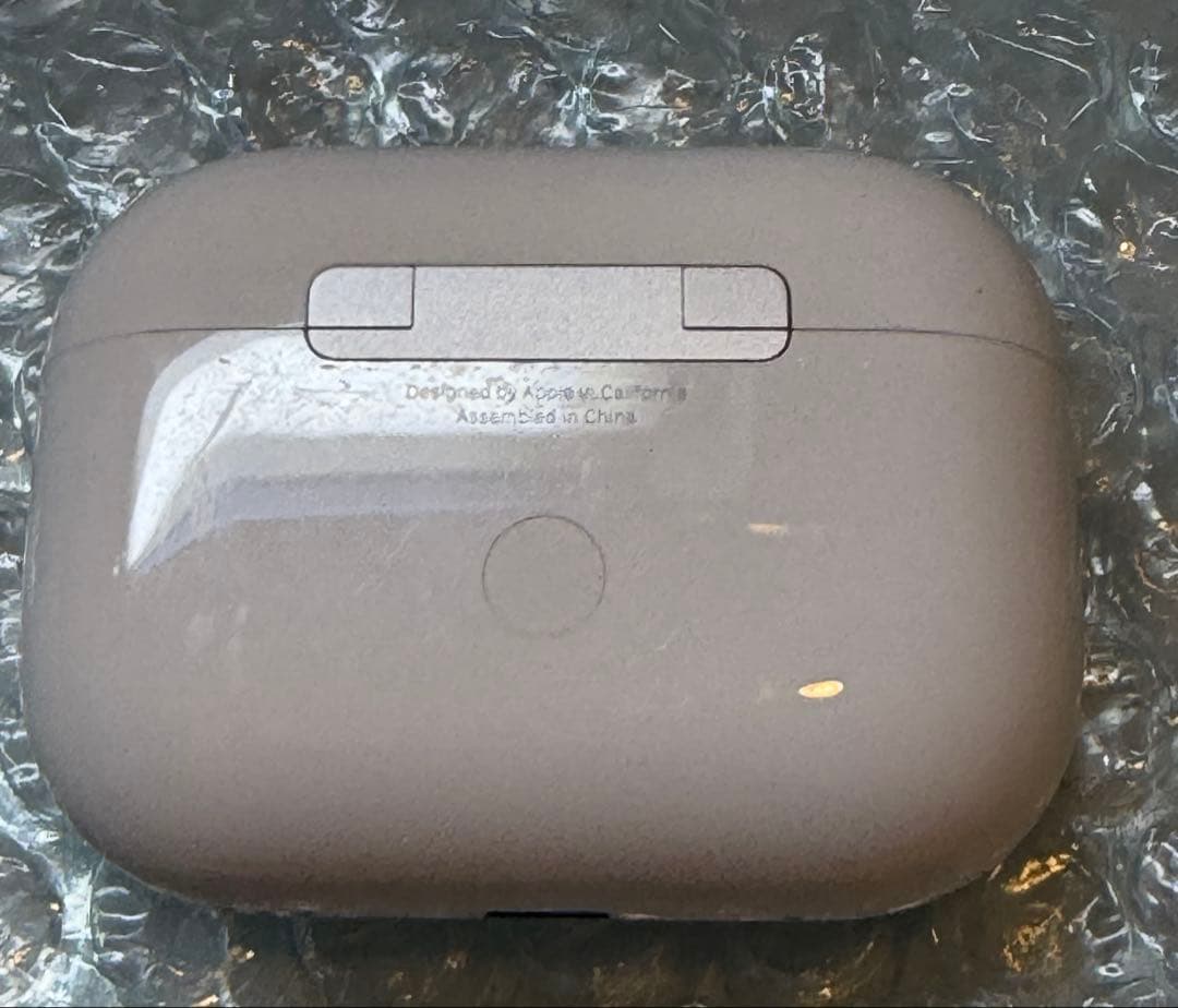 こ*ろ様 AirPods Pro 第2世代 Lightning ワイヤレス充電