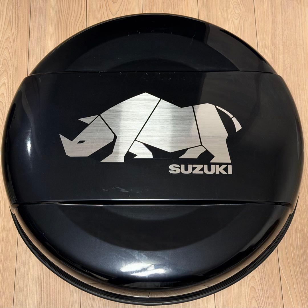 SUZUKI ジムニー　シエラ　ノマド　タイヤカバー純正　他オマケ付き