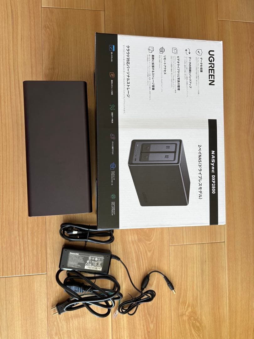 Ugreen NAS DXP2800 ほぼ新品