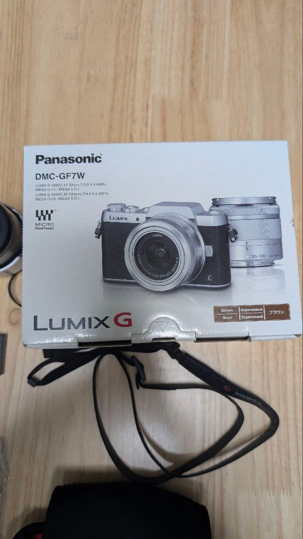 美品！Panasonic DMC-GF7W ミラーレス一眼カメラ LUMIXG
