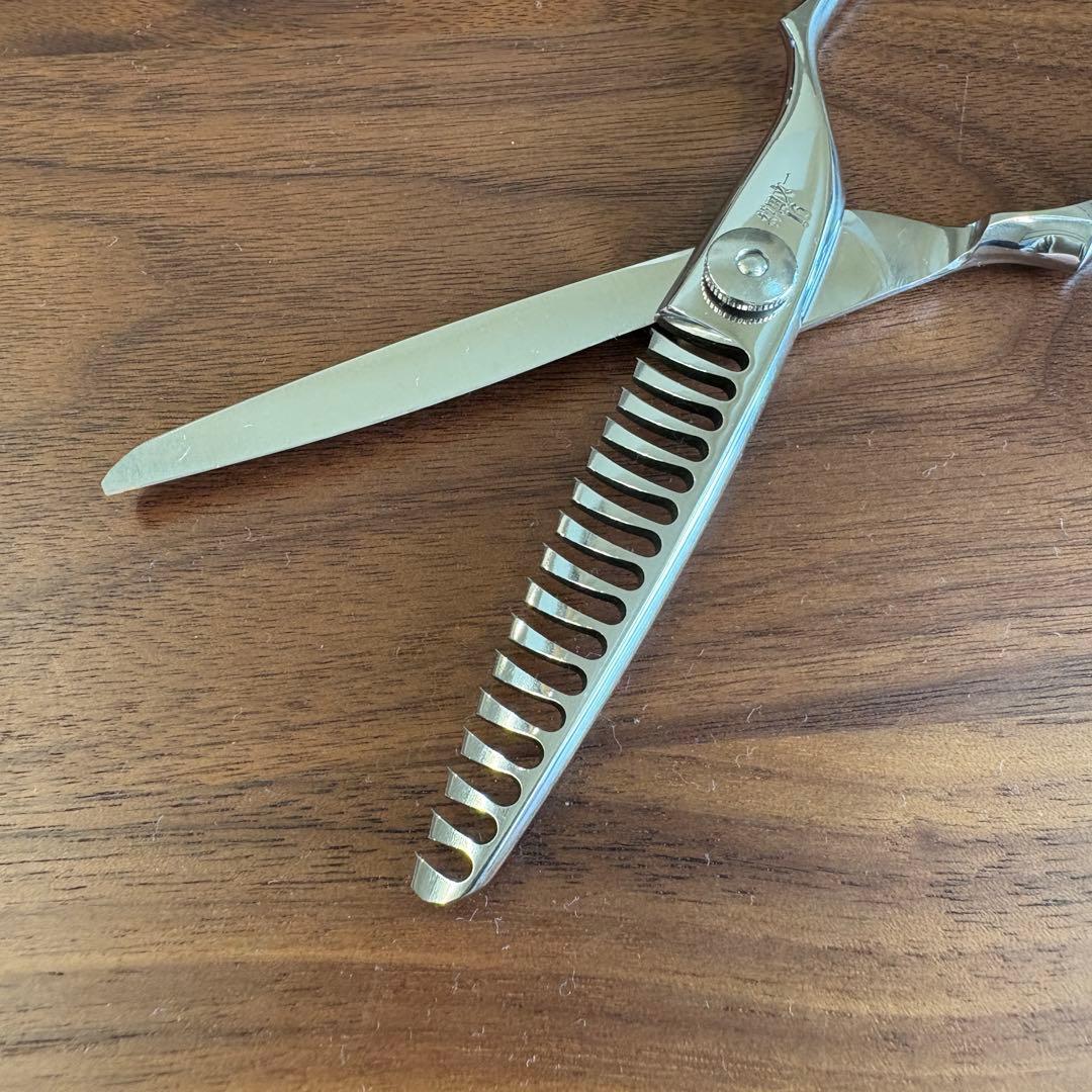 神田文一　sin 梳き鋏　セニングシザー　中古　美容師/理容師