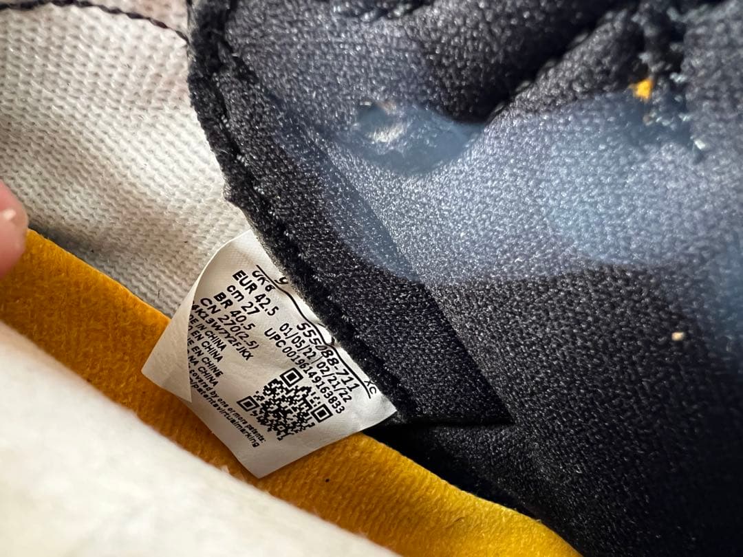 靴 NIKE JORDAN 1 HIGH taxi 27cm