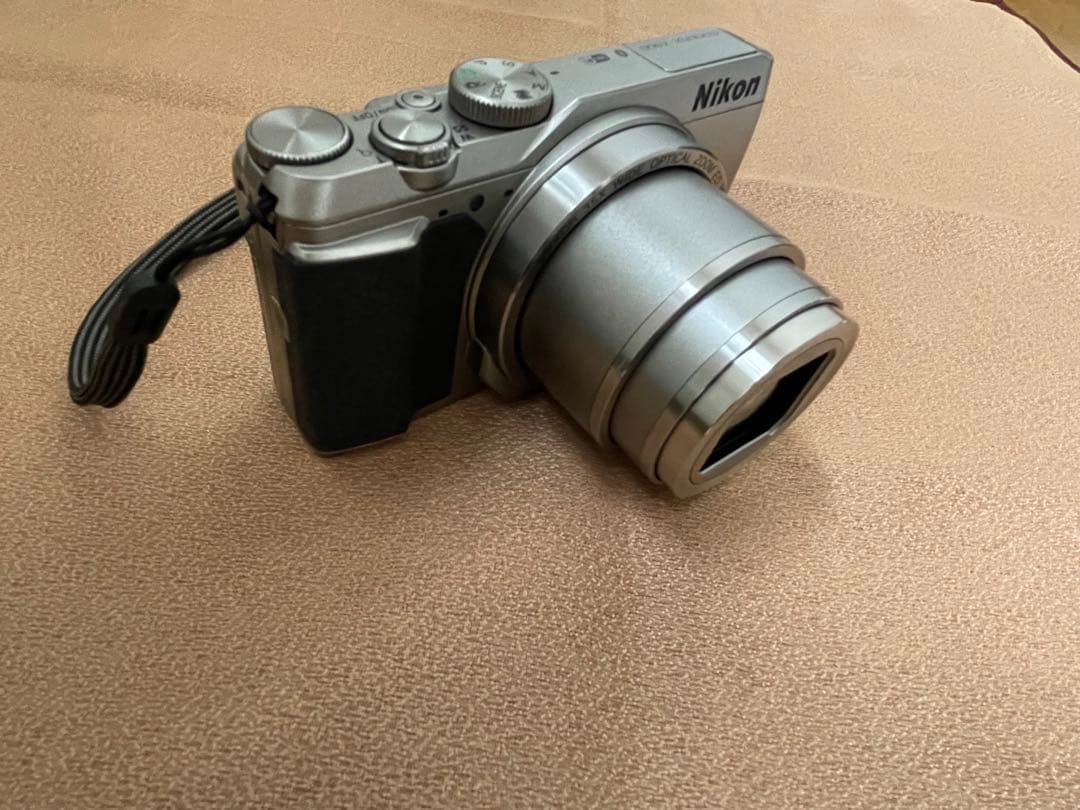 Nikon COOLPIX A900 シルバー 本体