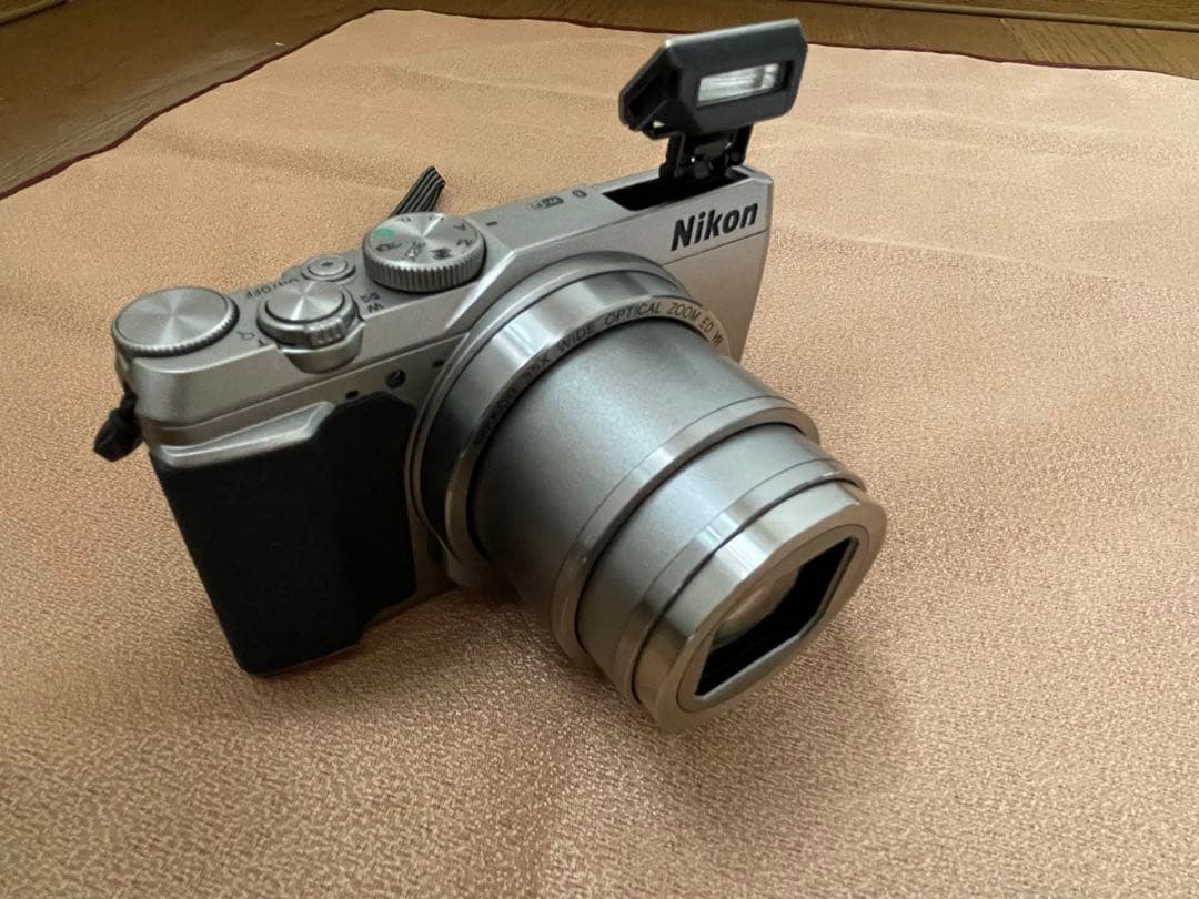 Nikon COOLPIX A900 シルバー 本体
