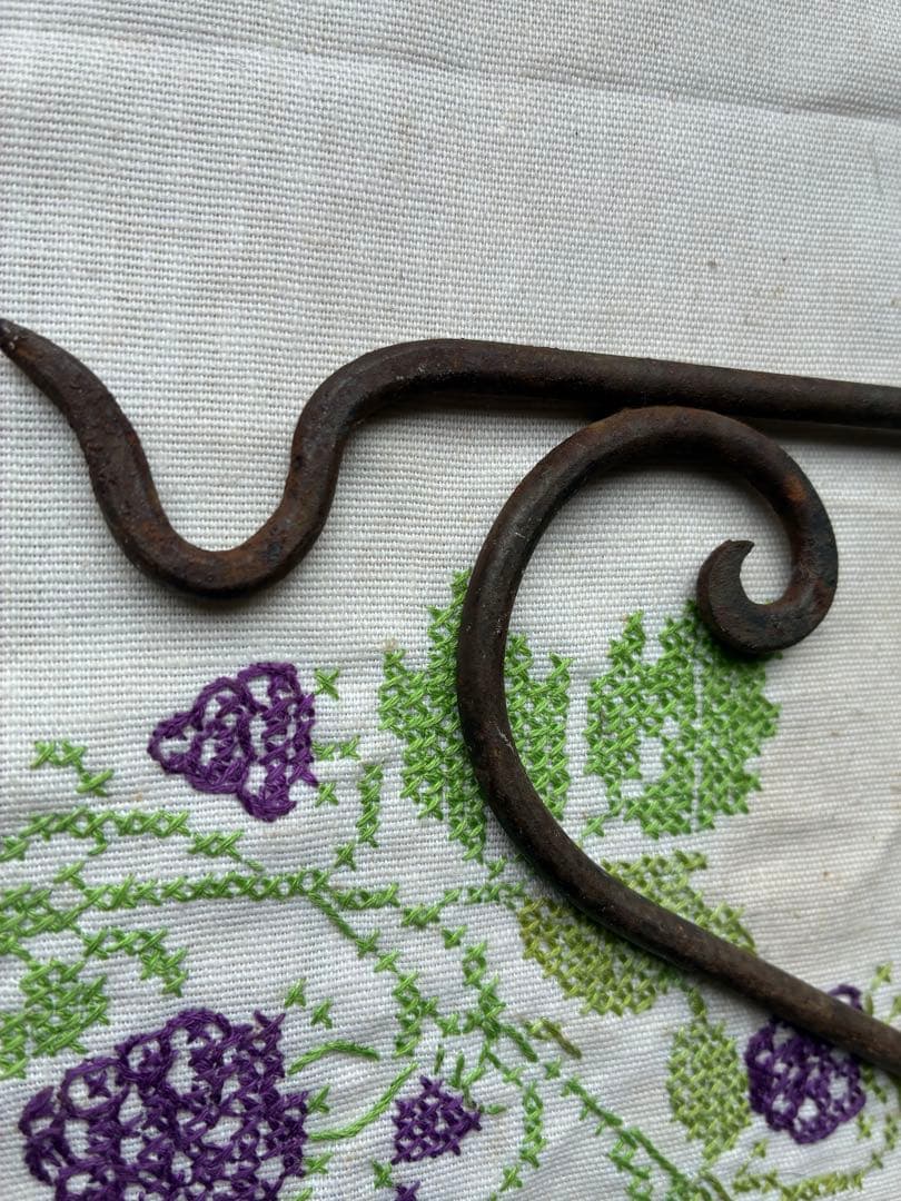 青柳フランス　アンティーク　アイアン　フック　壁掛け　フックシェルフ台　A