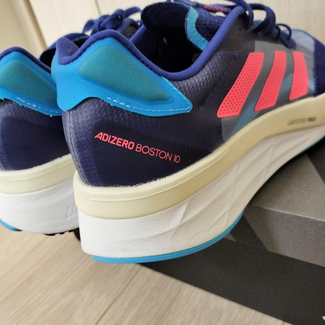 アディゼロ　ボストン10 　28センチ　　ネイビー