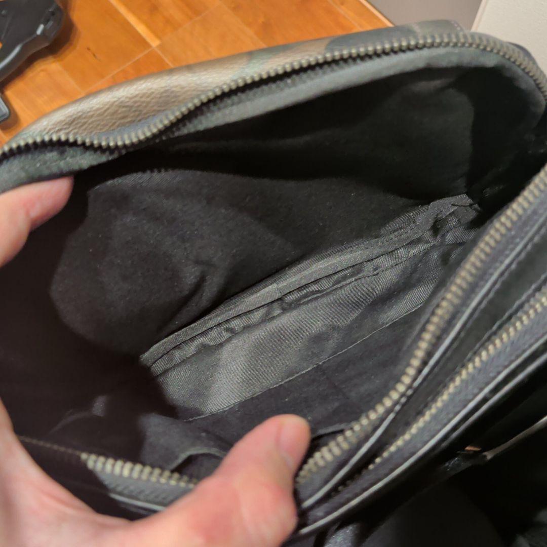 COACH カモフラージュ ショルダーバッグ