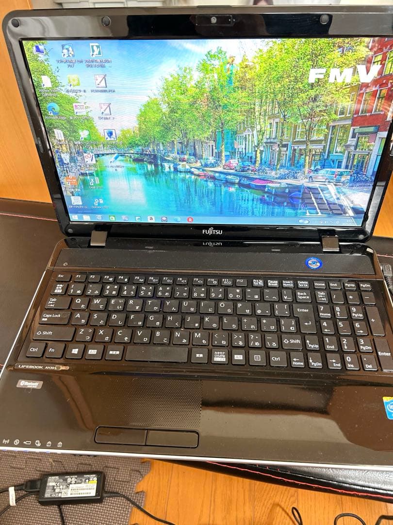 富士通 FMVABOLB4メモリ4GBSSD137GB