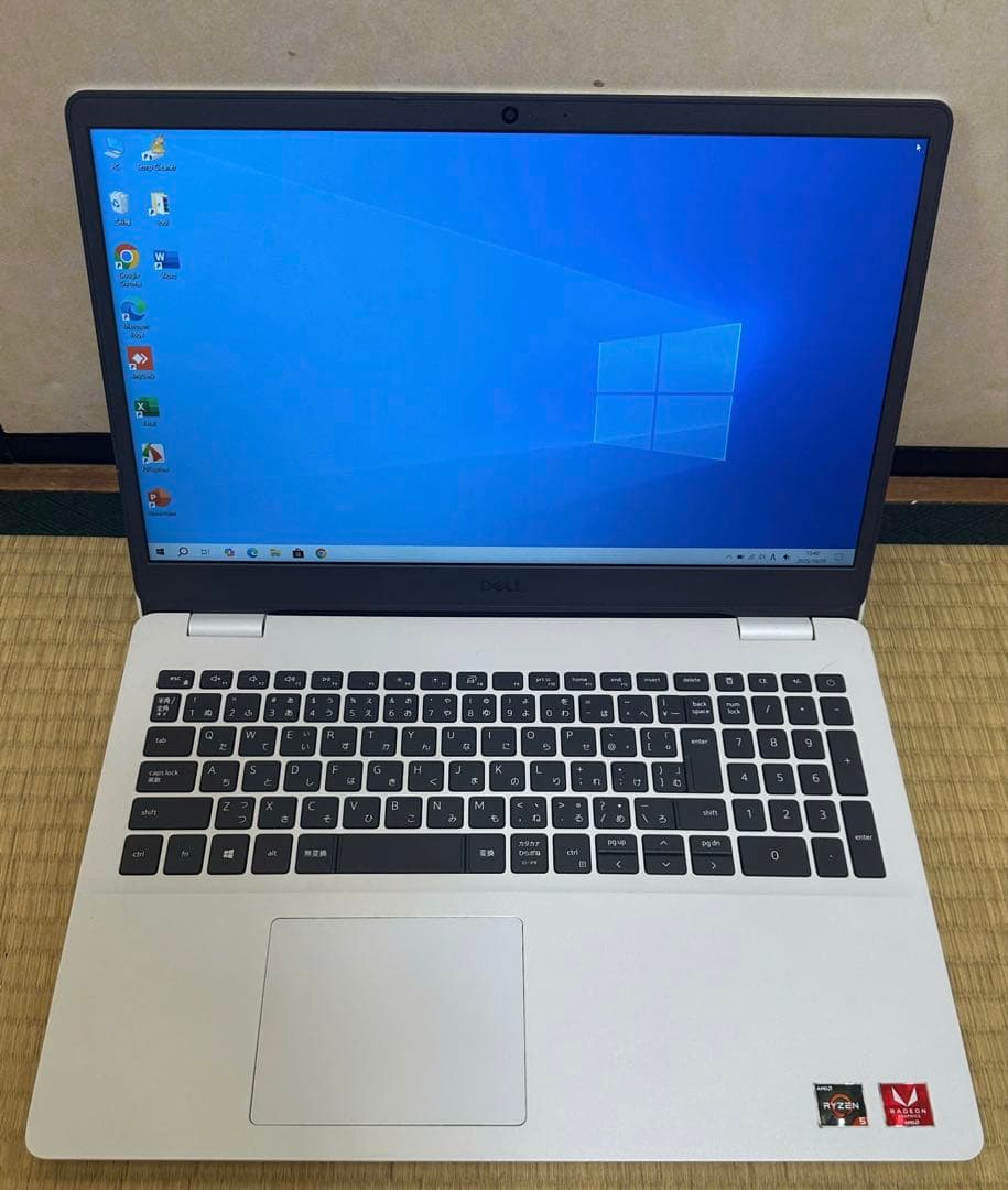Dell Inspiron 3505. Ryzen5-3500u. メモリ8gb