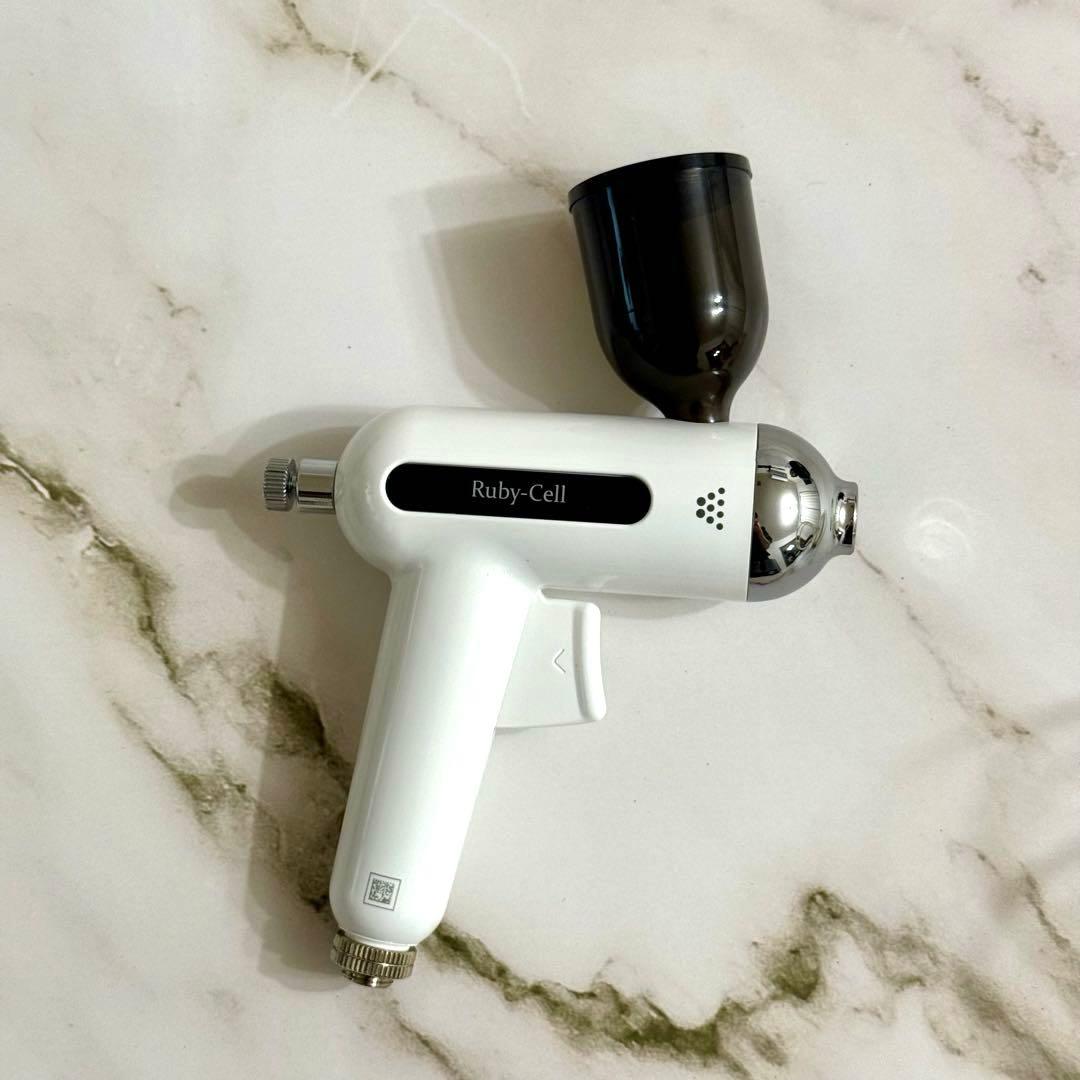 ルビーセル　エアブラシ　インテンシブ4Uアンプルセット　ケース付　美顔器　美品