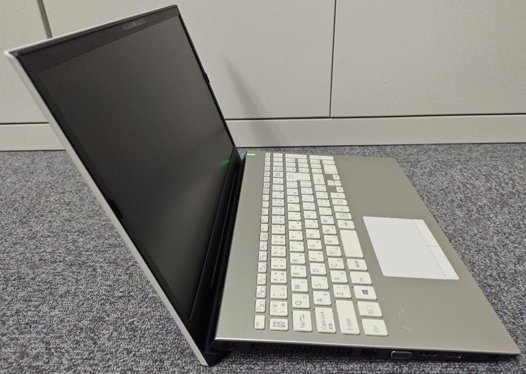 ★交渉成立済★ 美品 VAIO S15 corei5 新品SSD メモリ16GB