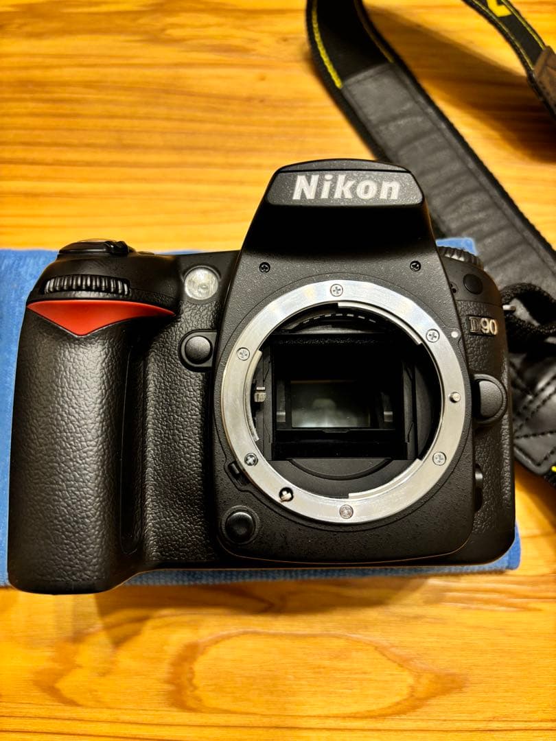 美品　Nikon D90+タムロンレンズ　一眼レフカメラセット