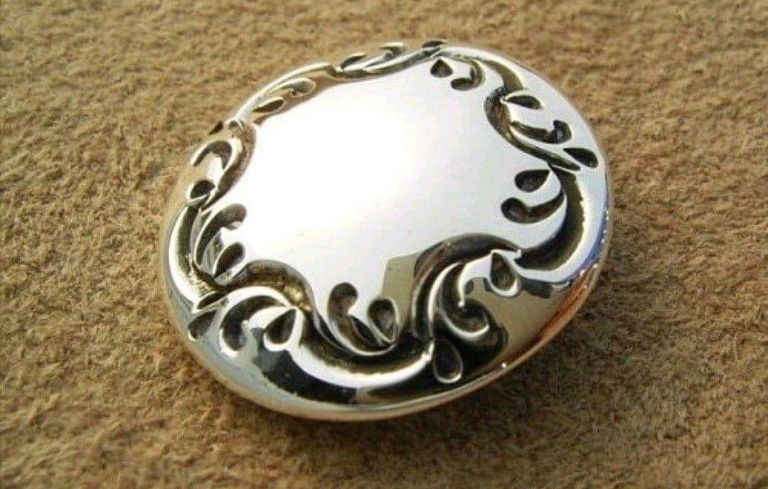 20ミリ　シルバーコンチョ