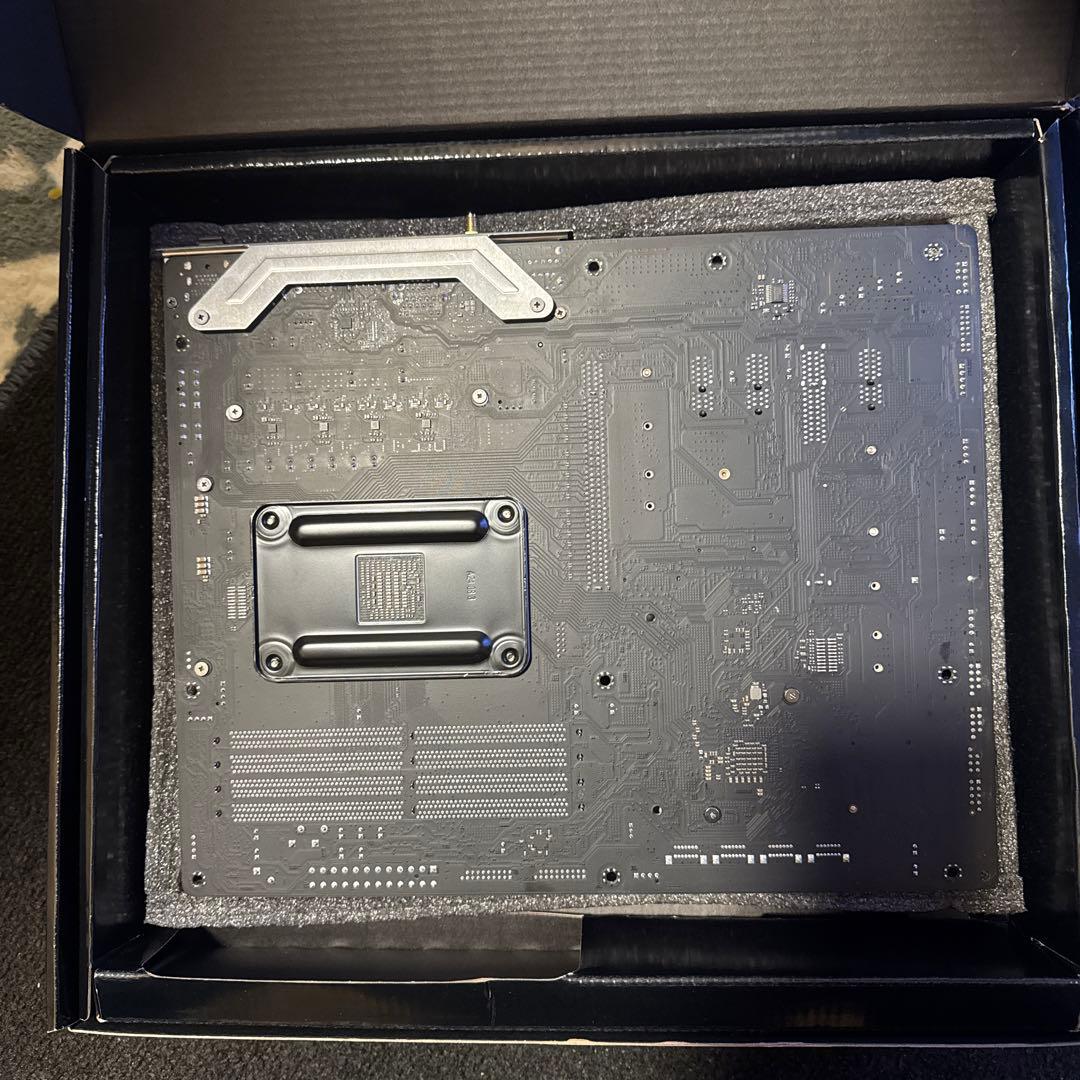 ASRock X570 Steel Legend マザーボード