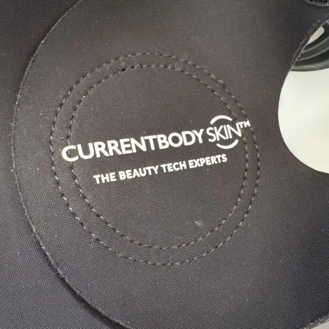 CURRENTBODY SKIN LEDフェイスマスク