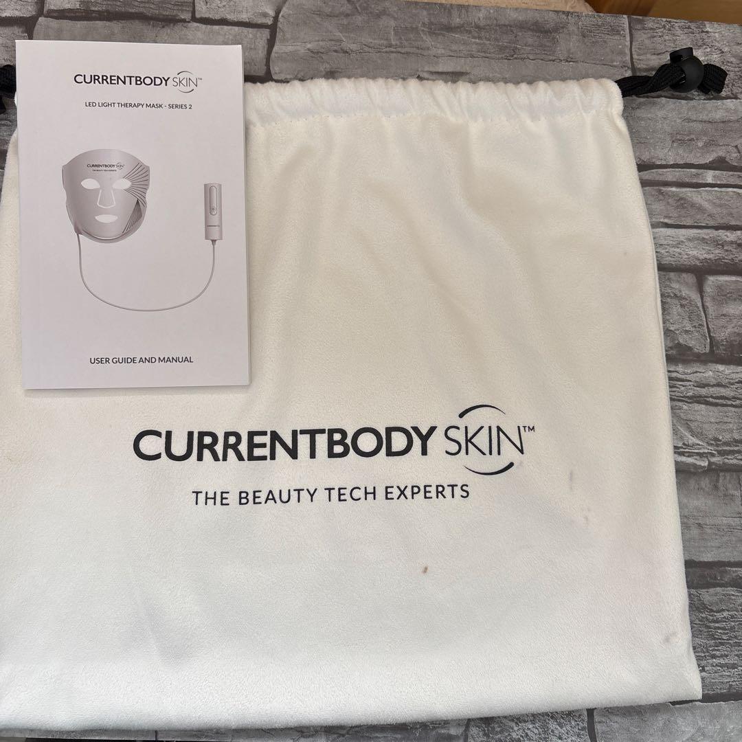 CURRENTBODY SKIN LEDフェイスマスク