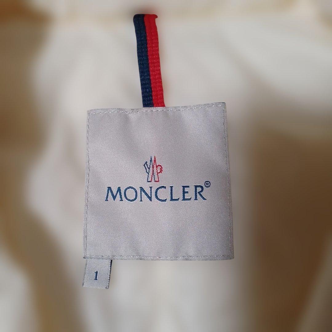 MONCLER アイボリー ダウンベスト