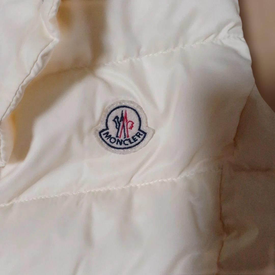 MONCLER アイボリー ダウンベスト