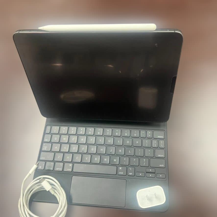 ゆ*う様 【iPad Air 第4世代】キーボード&ペン付属