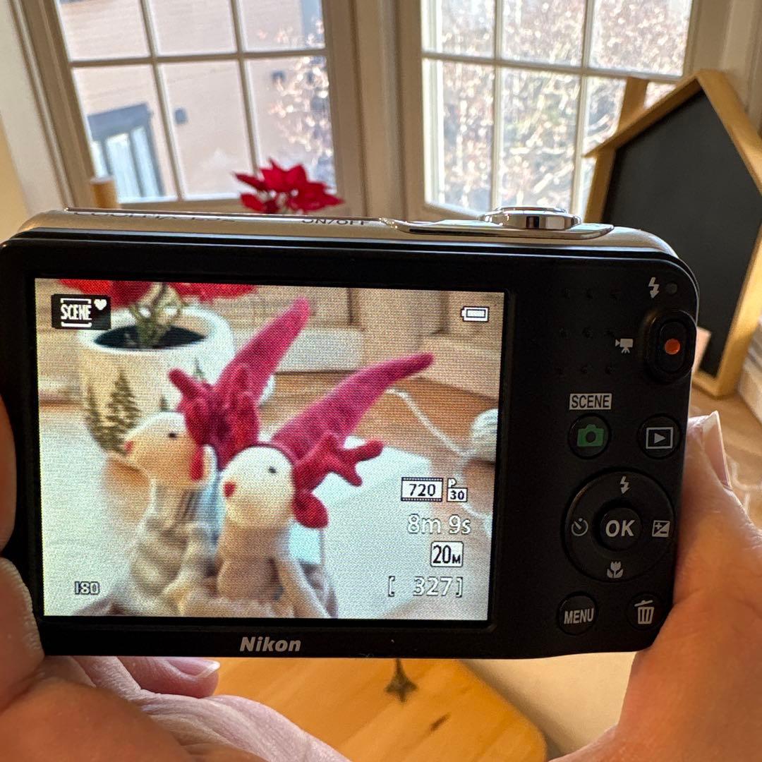 か*ん様 Nikon COOLPIX L32 シルバー