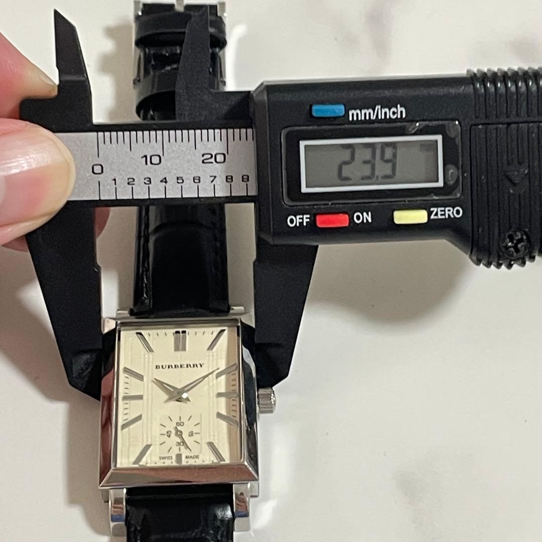 稼動品　Burberry スモールセコンド　レクタンギュラー　ボーイズ腕時計