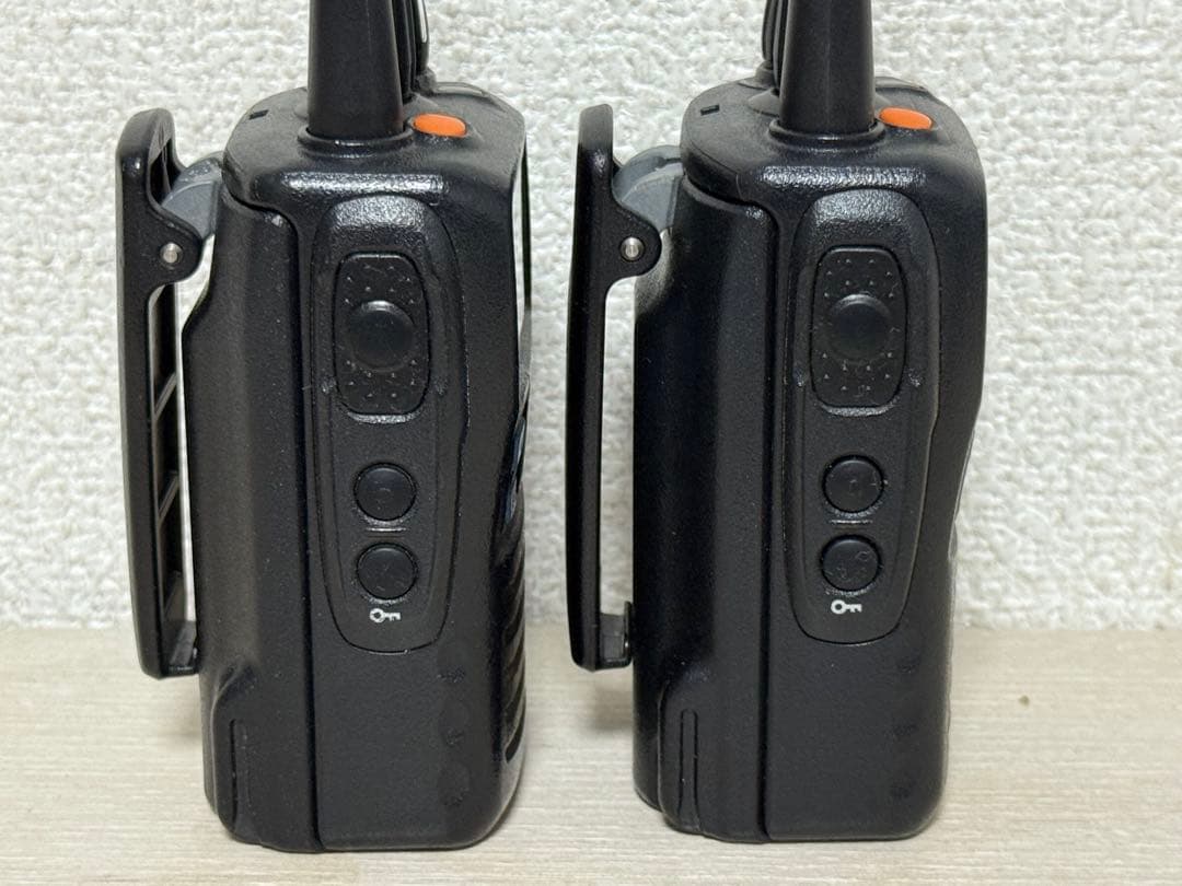 【中古品】デジタルハンディ無線機 VXD450R 2台セット