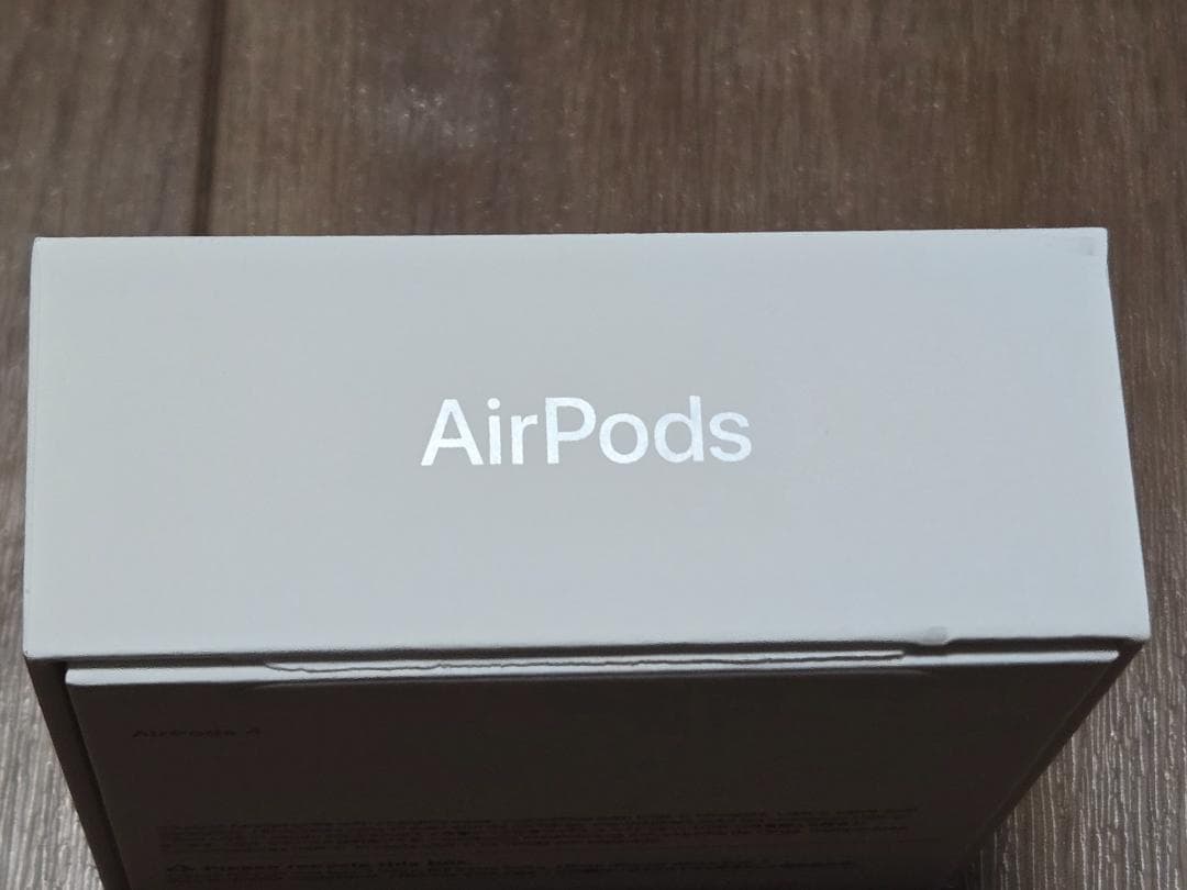 （ほぼ新品）Apple AirPods 4 NC非搭載 USB-Cタイプ