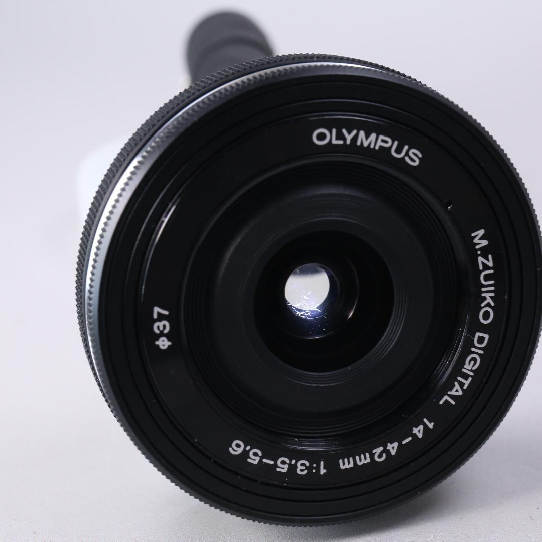 ☆完動品☆OLYMPUS OM-D E-M5 14-42mm　＃425