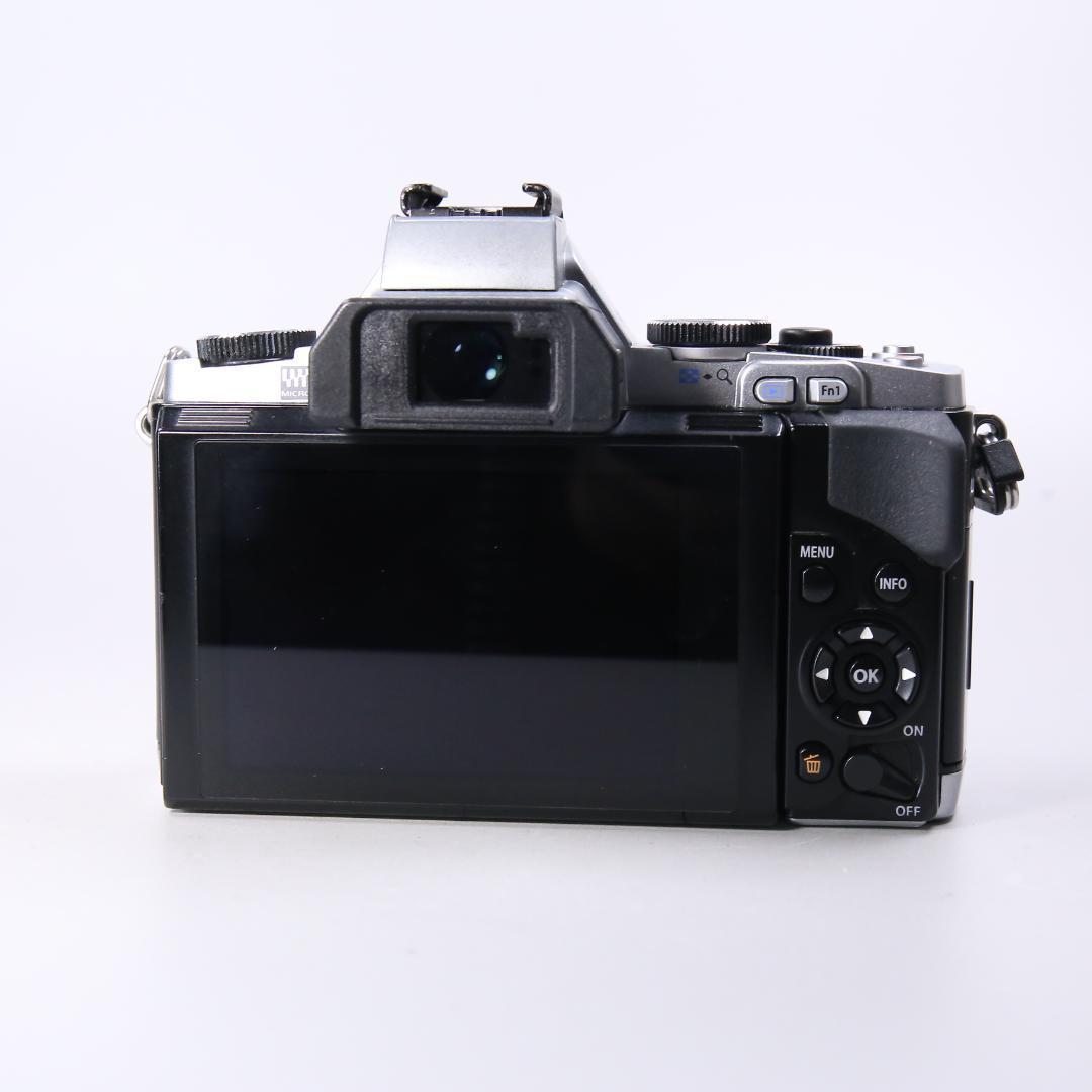 ☆完動品☆OLYMPUS OM-D E-M5 14-42mm　＃425