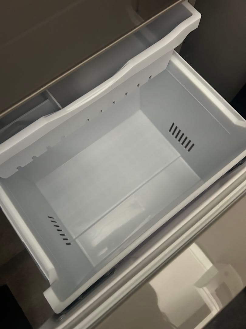 日立　冷蔵庫　２月１５日までの出品